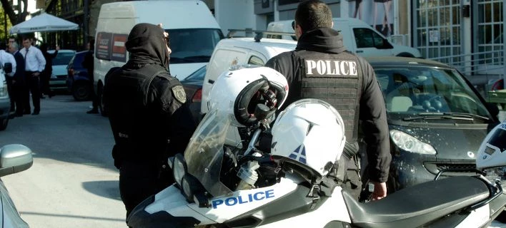 Ξεκινά ο «Π.Ε.Ρ.Σ.Ε.ΑΣ.» μετά τις επιθέσεις του Ρουβίκωνα: Εμφανείς περιπολίες αστυνόμευσης